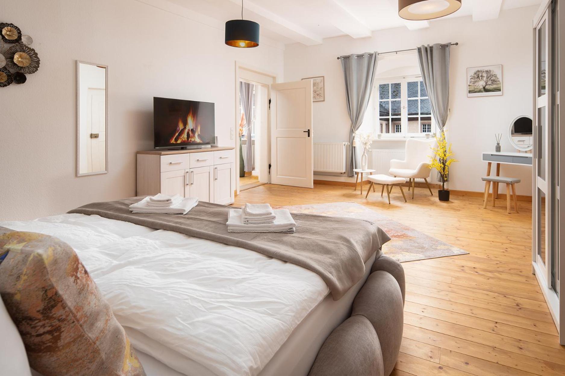 Luxus Wohnen Im Schloss Corvey Fuer 1-6 Gaeste Im Unesco Weltkulturerbe Hoexter Weserbergland Free W-Lan Parken Netflix Fuer Familien Paare Und Geschaeftsreisende Inkl Handtuecher Seife Nintendo Switch Uvm Buitenkant foto